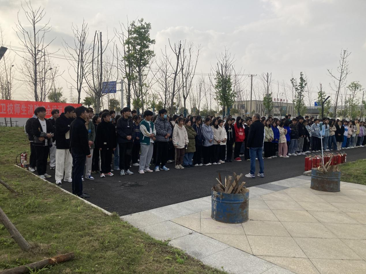 ������У��չ���������ʹ��ʵս����