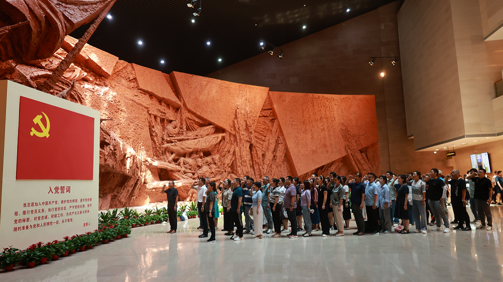 �廳���� �����Ĵ� ���ӵ�Ա�ȷ�ģ������ &mdash;&mdash;ѧУ��֯��Ա�ι۶ɽ�ս�ۼ����