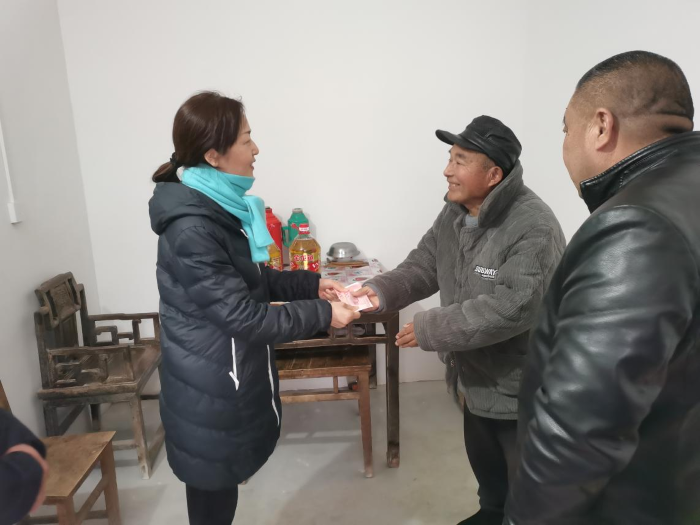 Ũ��ӭ����  ο��ů���� &mdash;&mdash;������У��ί�쵼���ӿ�չ��ǰο����ƶ���