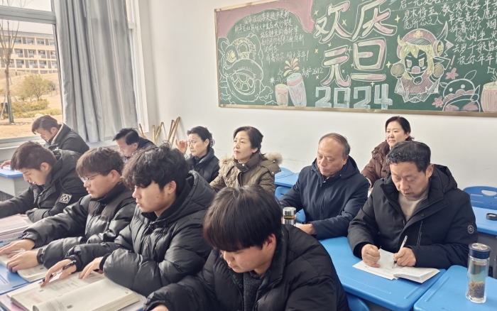 ���Ž�����  ץʵ���ý�ѧ���� &mdash;&mdash;ѧУ�쵼�߽����ù�����ѧ��һ��