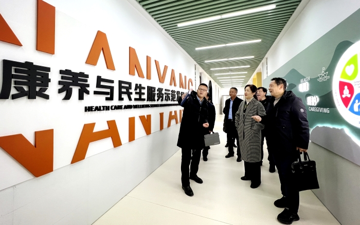 �����Ӹ��㽭��������ְҵ����ѧԺ��ͩ��������ѧУ���콻��