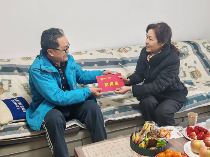 ѧУ�쵼�����߷�ο���ϸɲ�