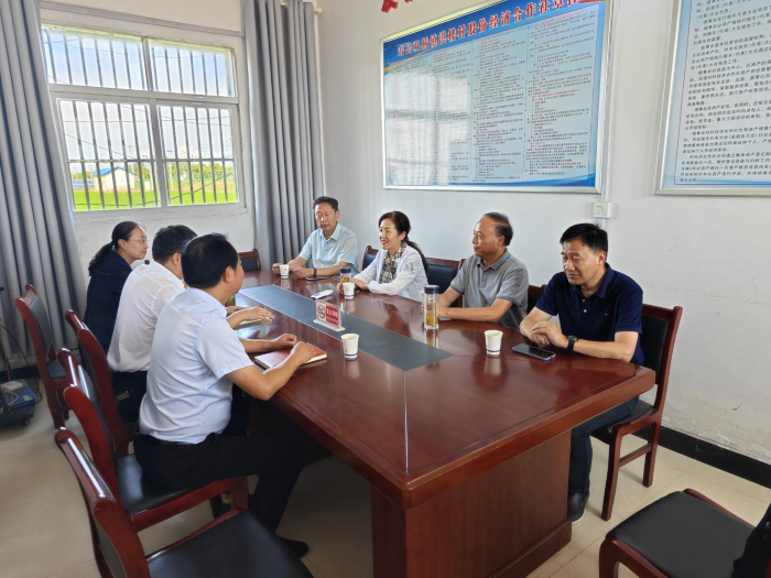 У�쵼���ӵ���פ�幤��������᳹�������涨����ѧϰ�����������չ&ldquo;�ͽ�����&rdquo;�